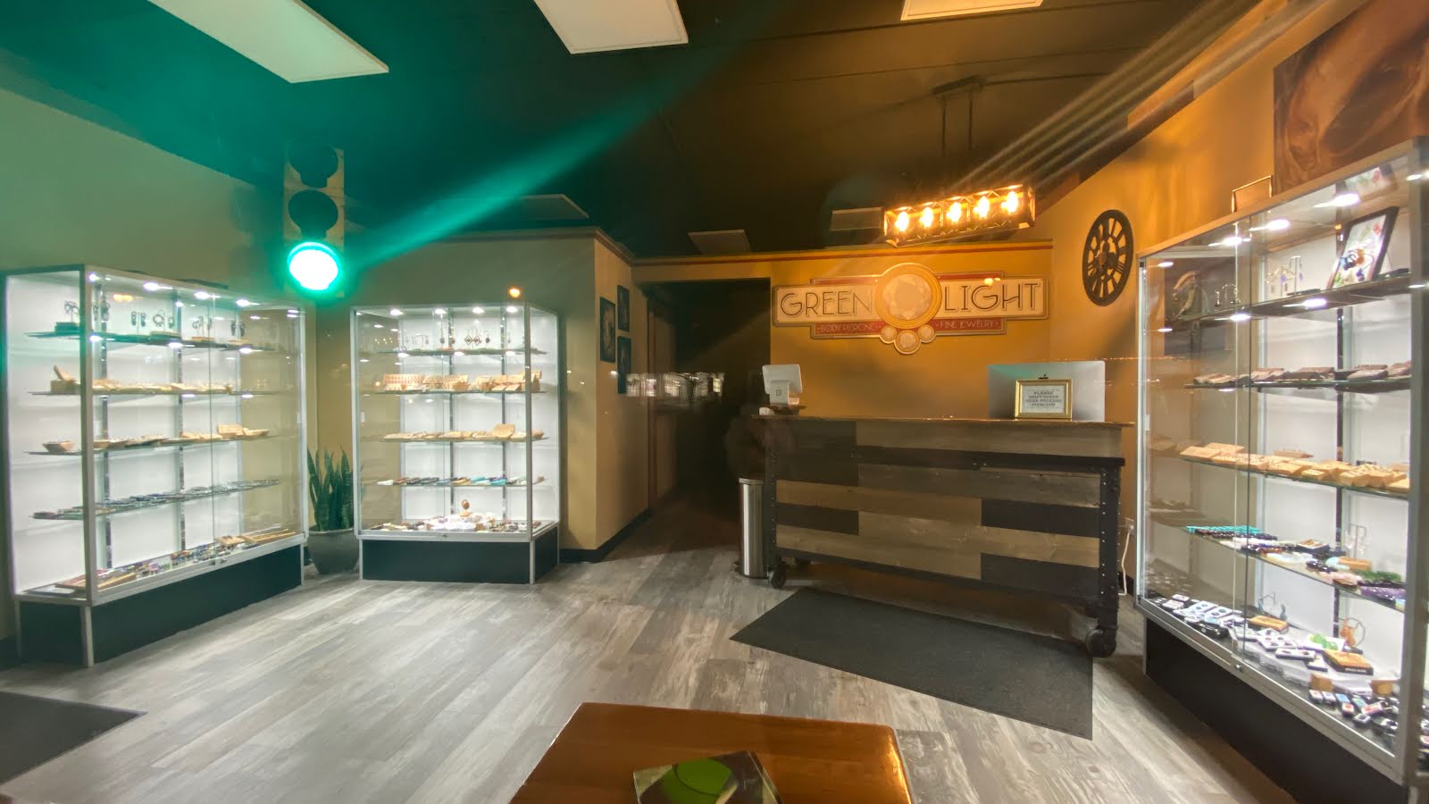 Green Light Body Piercing, piercing studio in Clawson, MI