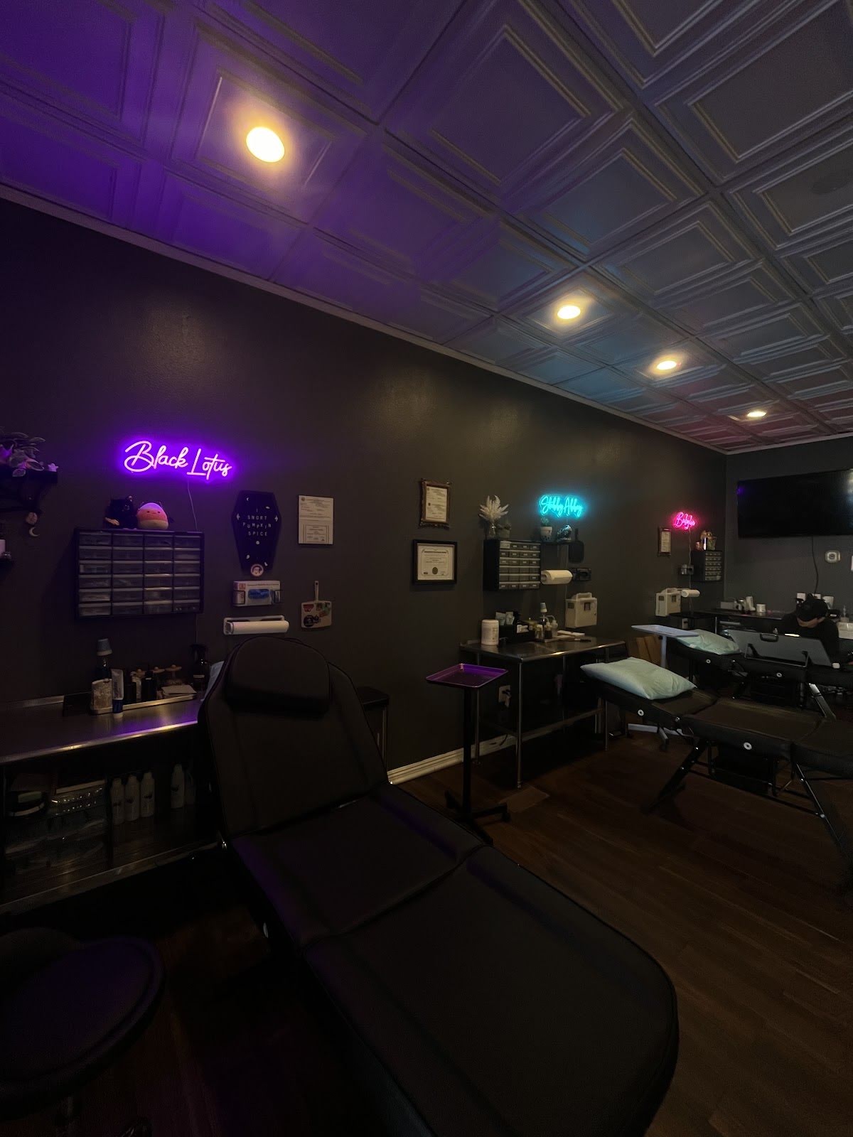 Babylon Body Art Collective, piercing studio in Murrieta, CA