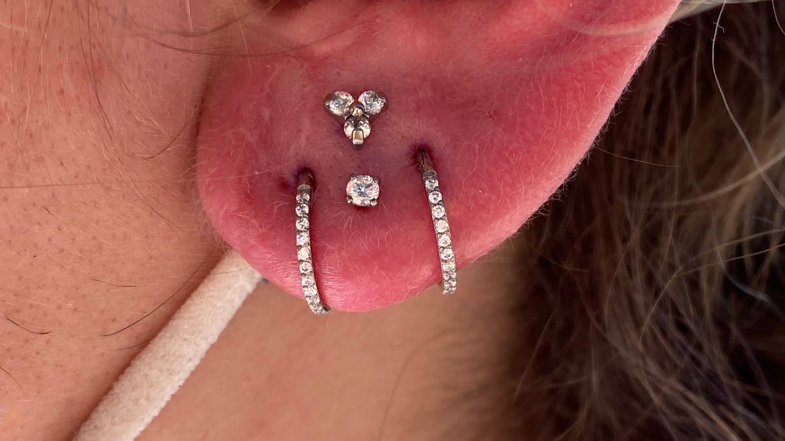 Kissed by a Needle Piercing & Fine Body Jewelry, tattoo shop in North Providence, RI