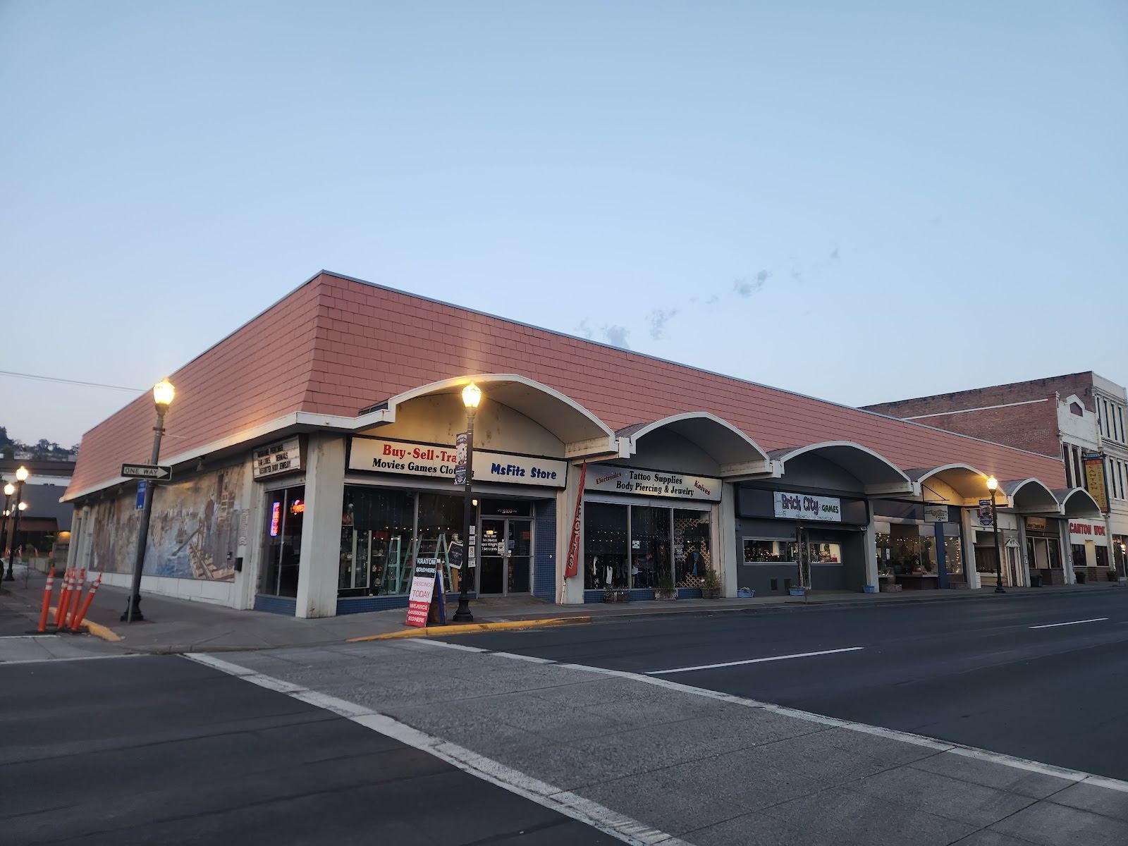 MsFitz Store Inc., piercing studio in The Dalles, OR