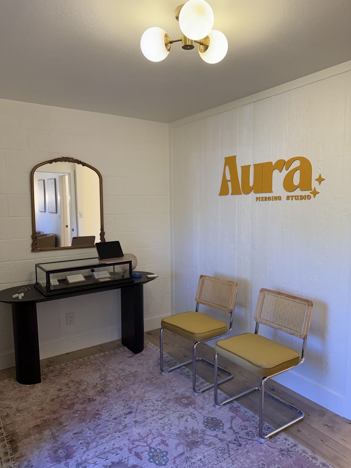 Aura Piercing Studio, piercing studio in Lodi, CA