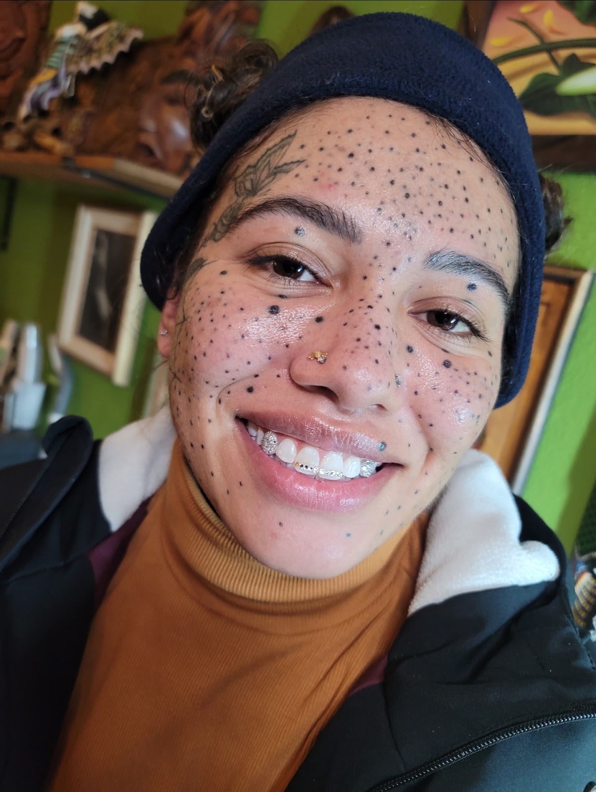 Tooth Gems By Love Crystals Namaste, piercing studio in Hayward, CA