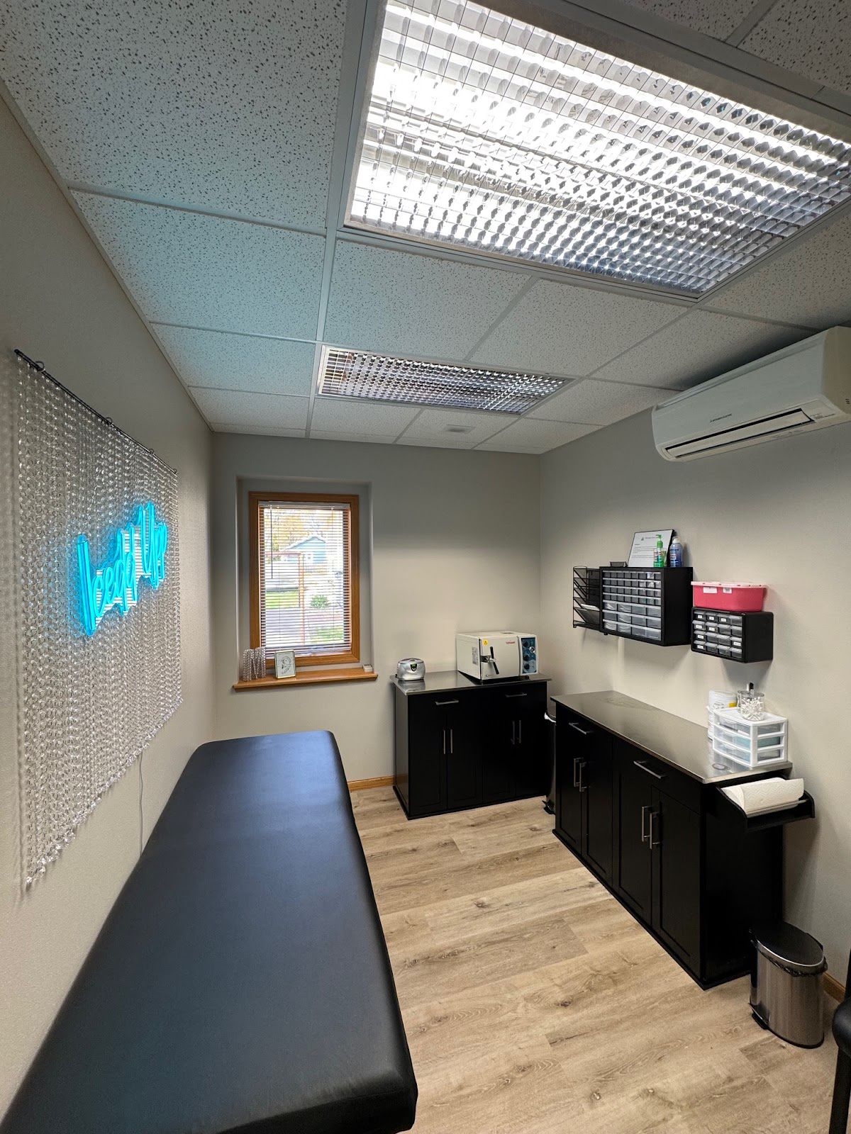 Icedd Upp Piercing Studio, piercing studio in Waunakee, WI