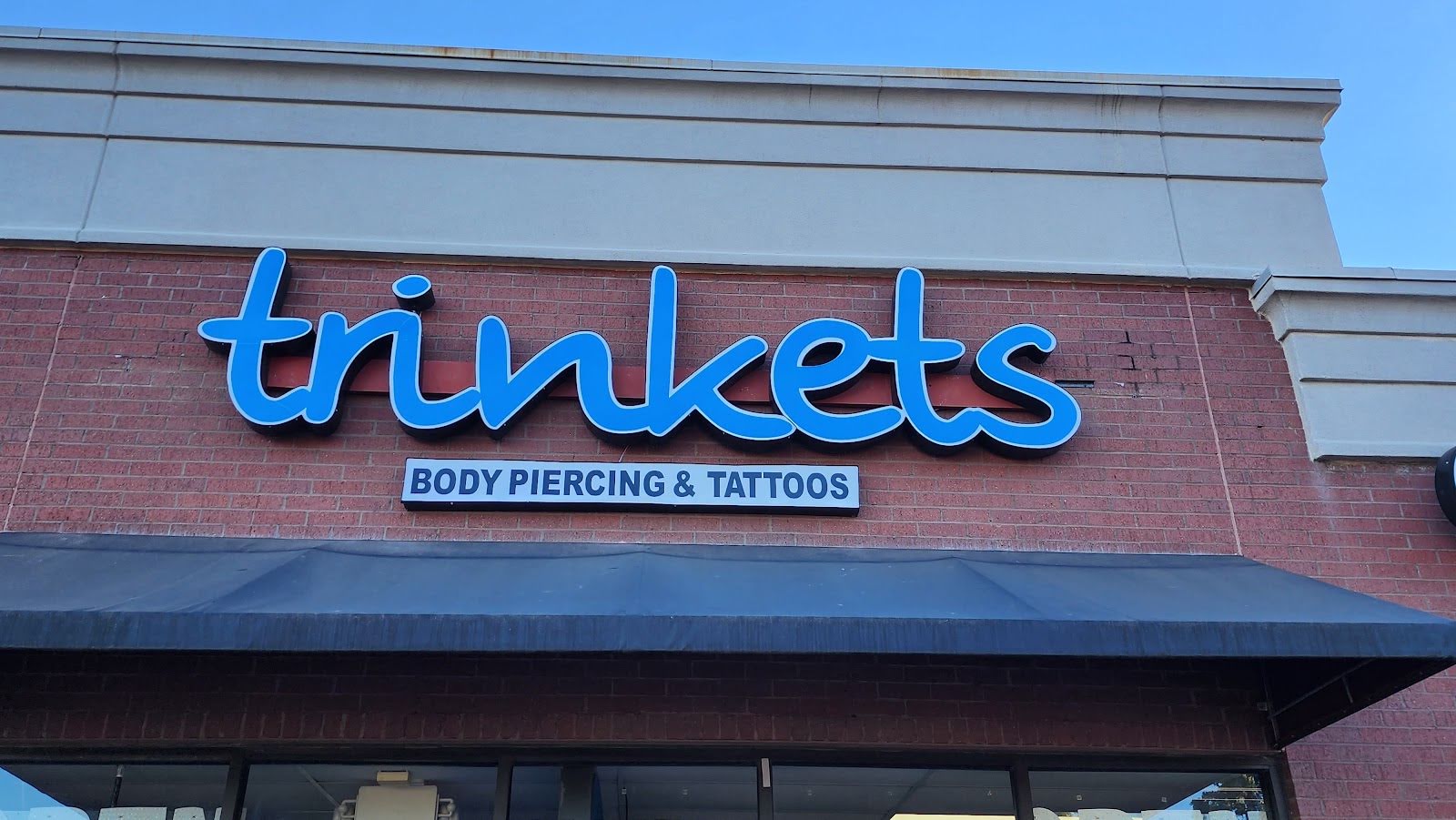 Trinkets, tattoo shop in Memphis, TN