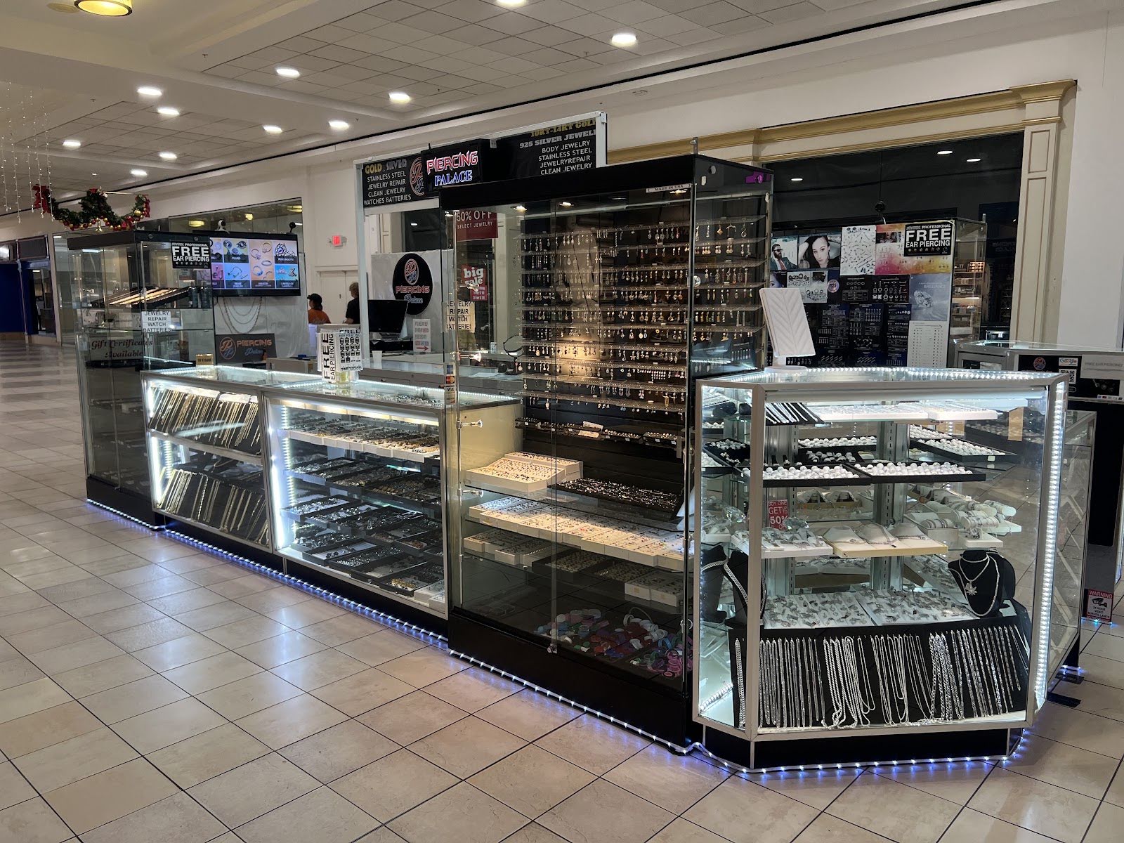 Piercing palace jewelry, piercing studio in Port Richey, FL