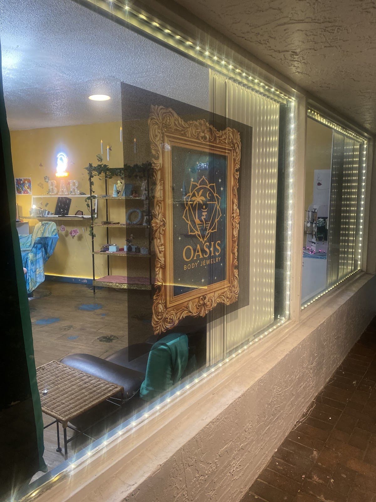 Oasis Body Jewelry, piercing studio in Pompano Beach, FL
