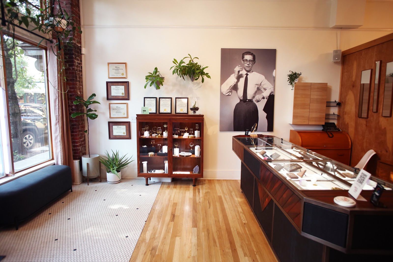 Soda Pop Piercing, piercing studio in Portland, OR