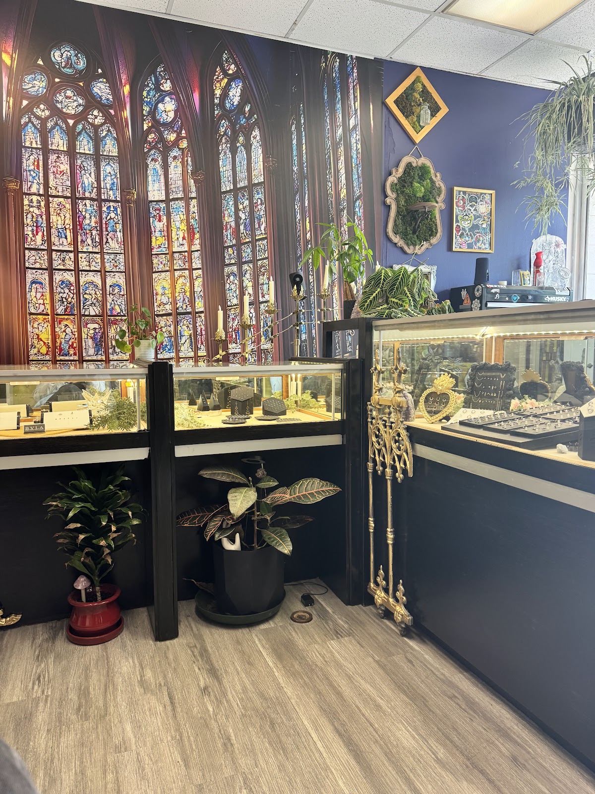 Reliquary Body Arts, piercing studio in Kirkland, WA