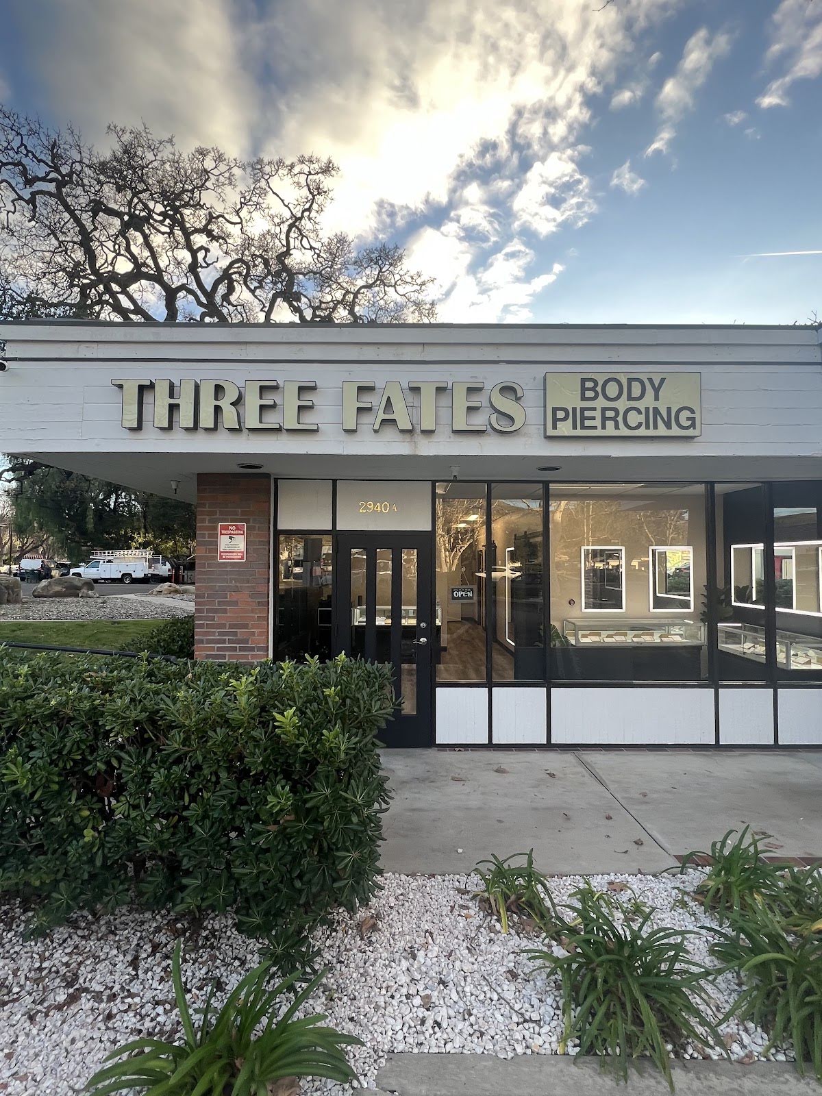 Three Fates Piercing, piercing studio in Thousand Oaks, CA