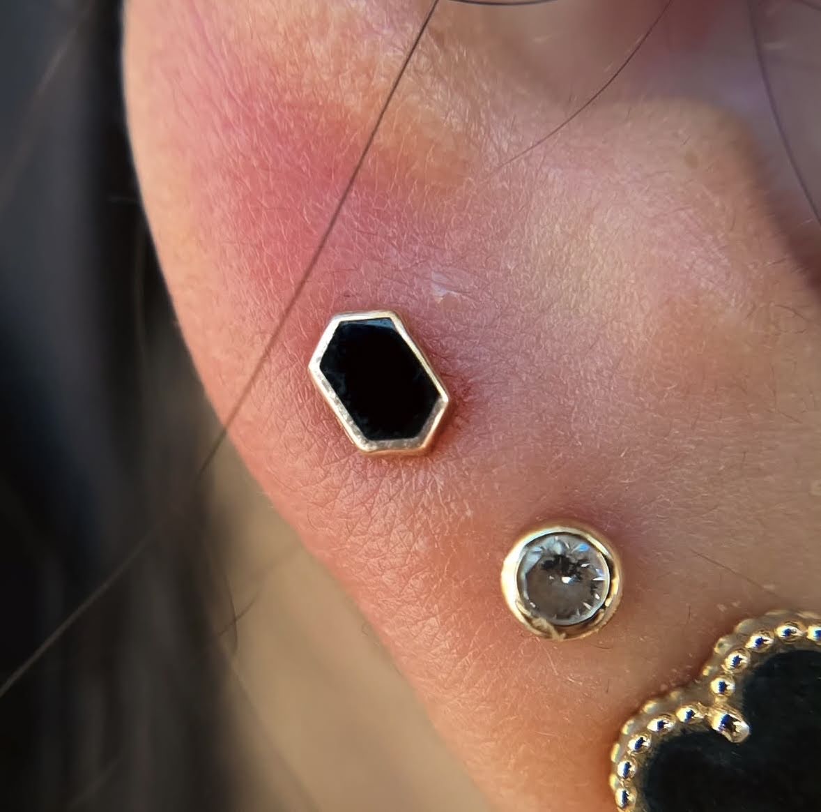 De l&rsquo;or Piercing, piercing studio in Hudson, NY