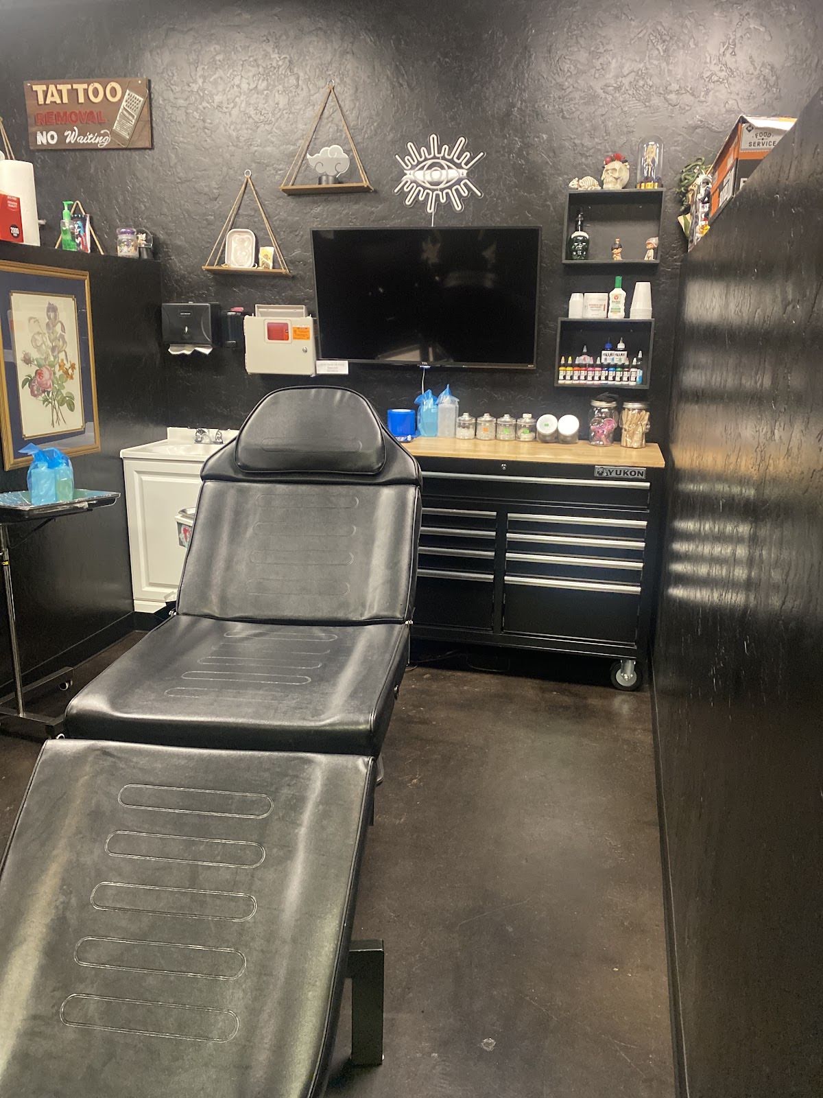 Pierced by Kat&mdash;Silver Squid Ink, piercing studio in Las Vegas, NV