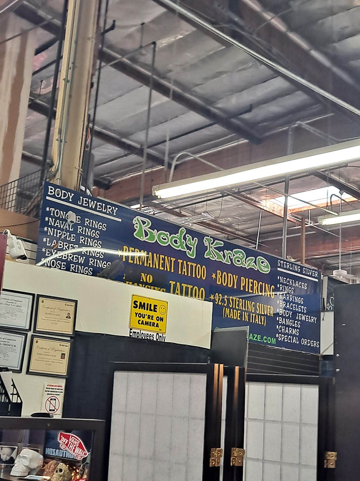 Body Kraze Piercing, piercing studio in Compton, CA