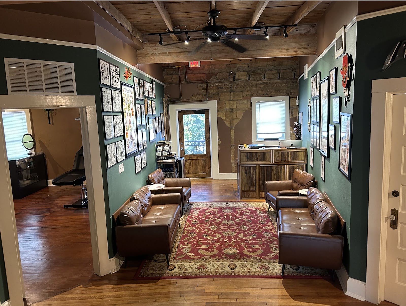Paramount Tattoo & Piercing, tattoo shop in Fort Worth, TX
