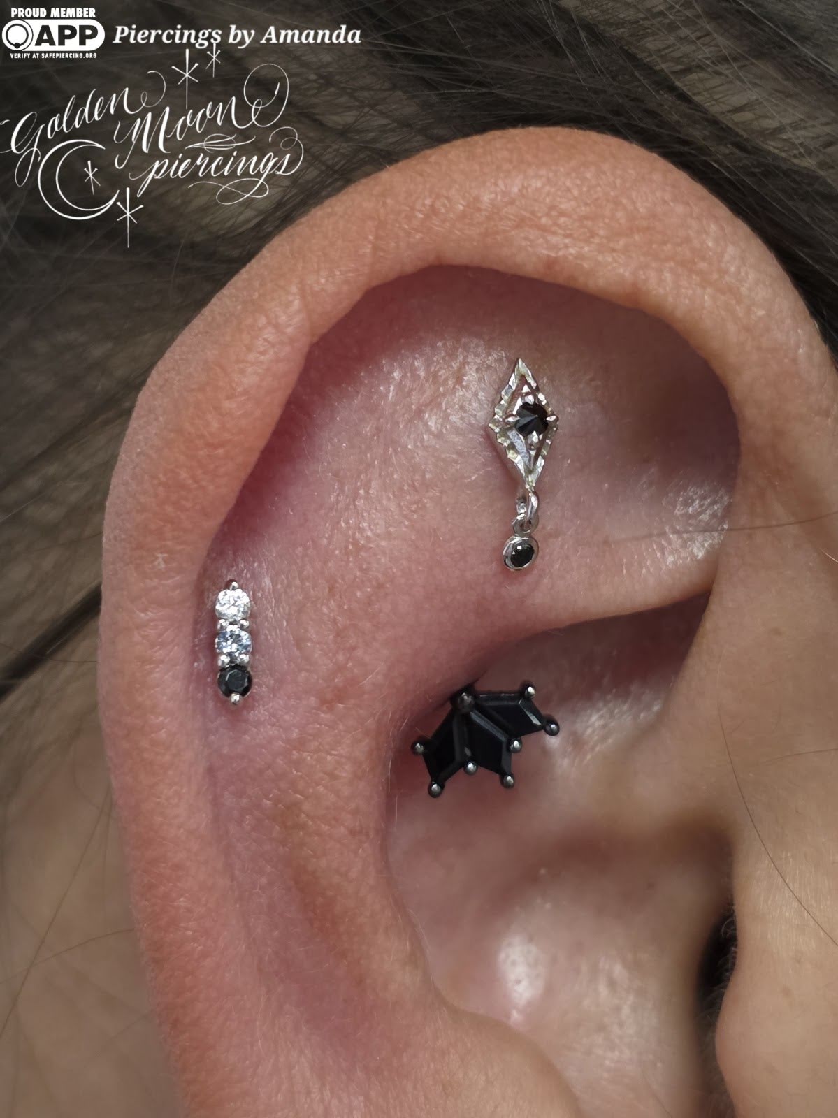 Golden Moon Piercings, piercing studio in Thousand Oaks, CA