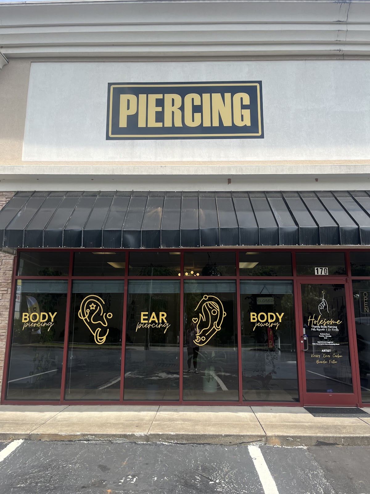 Holesome Family Body Piercing, piercing studio in Seneca, SC