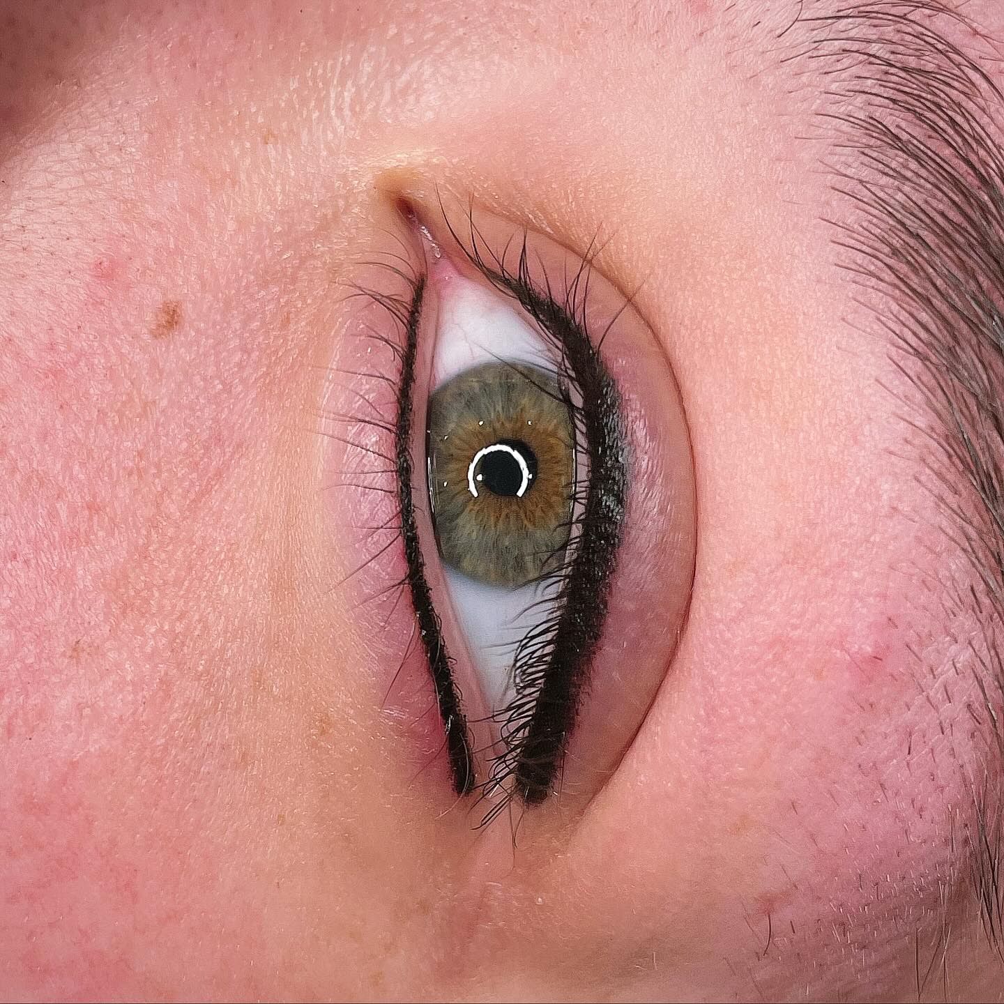 Mandee Best Permanent Cosmetics & Piercings, piercing studio in Alliance, NE