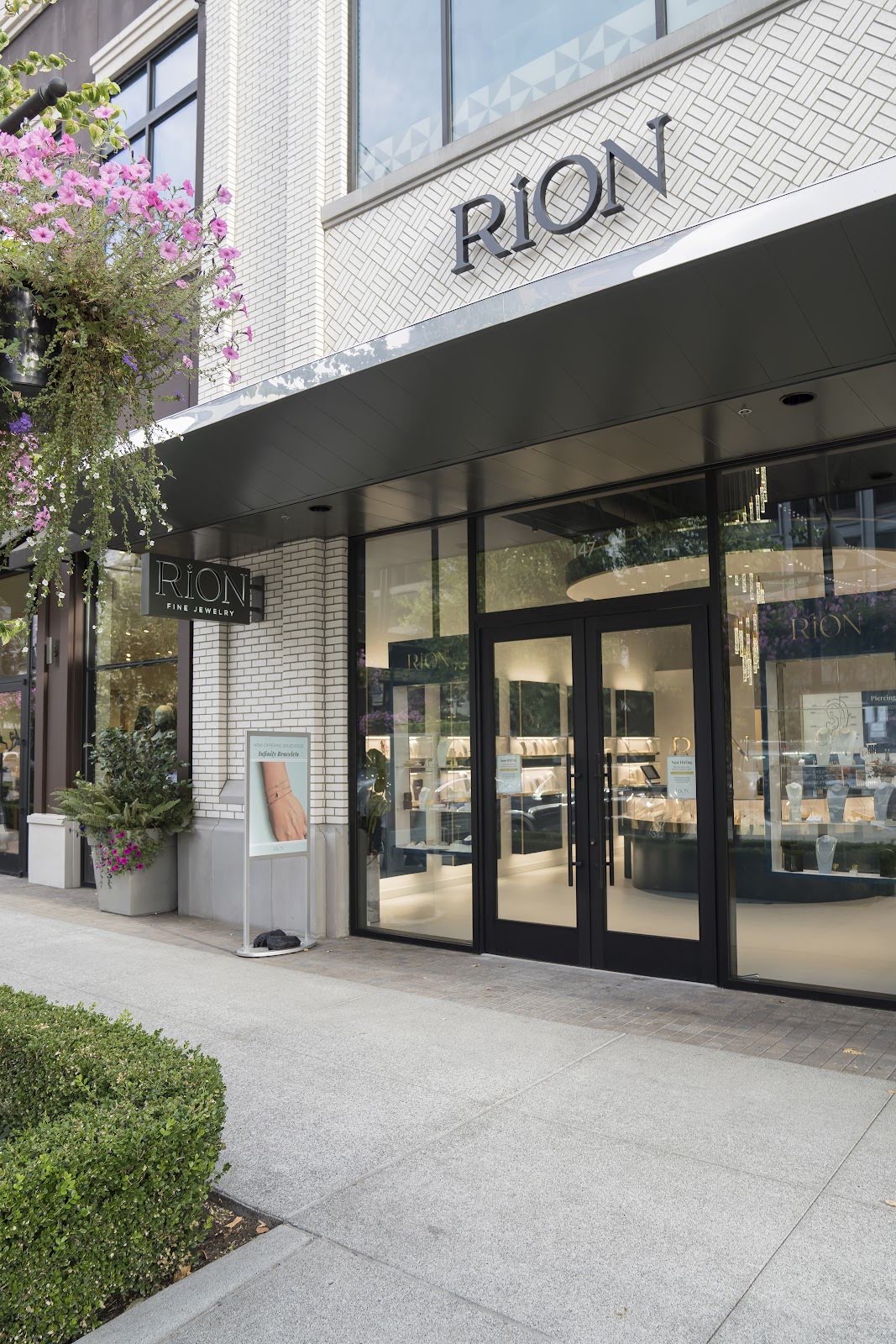 RION Jewelry, piercing studio in Kirkland, WA