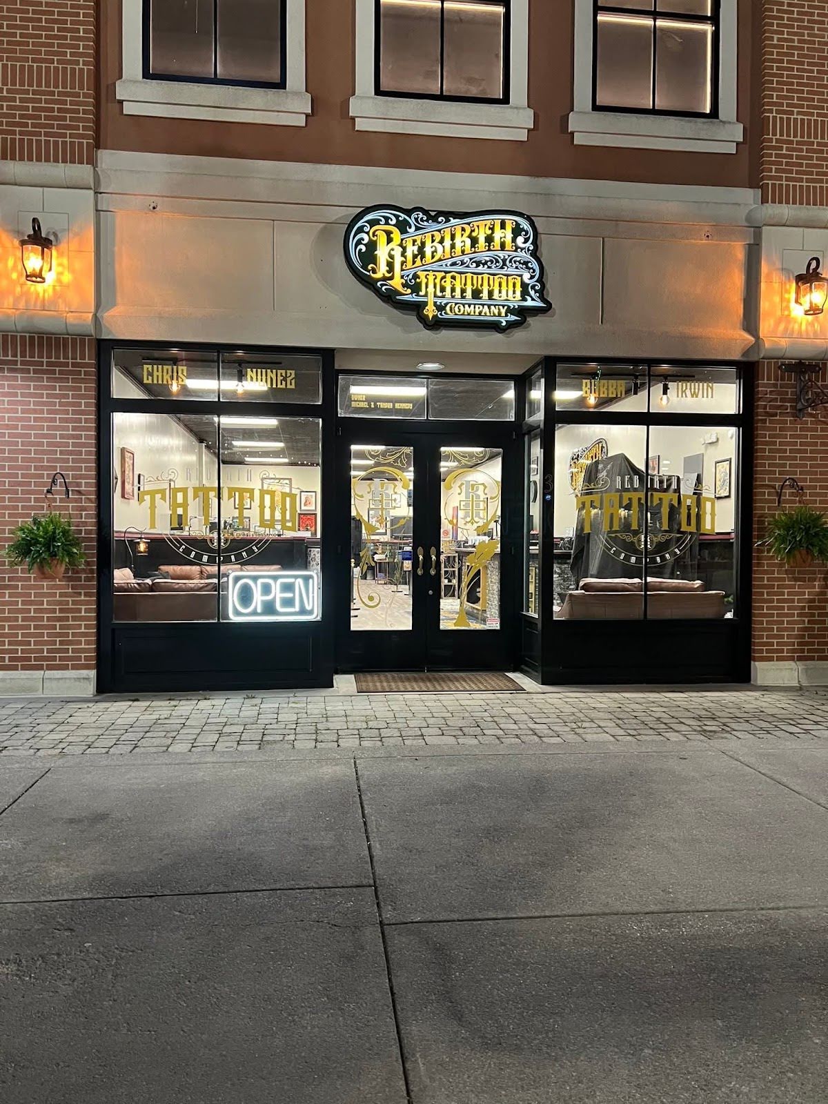 REBIRTH TATTOO COMPANY LLC., tattoo shop in Pigeon Forge, TN