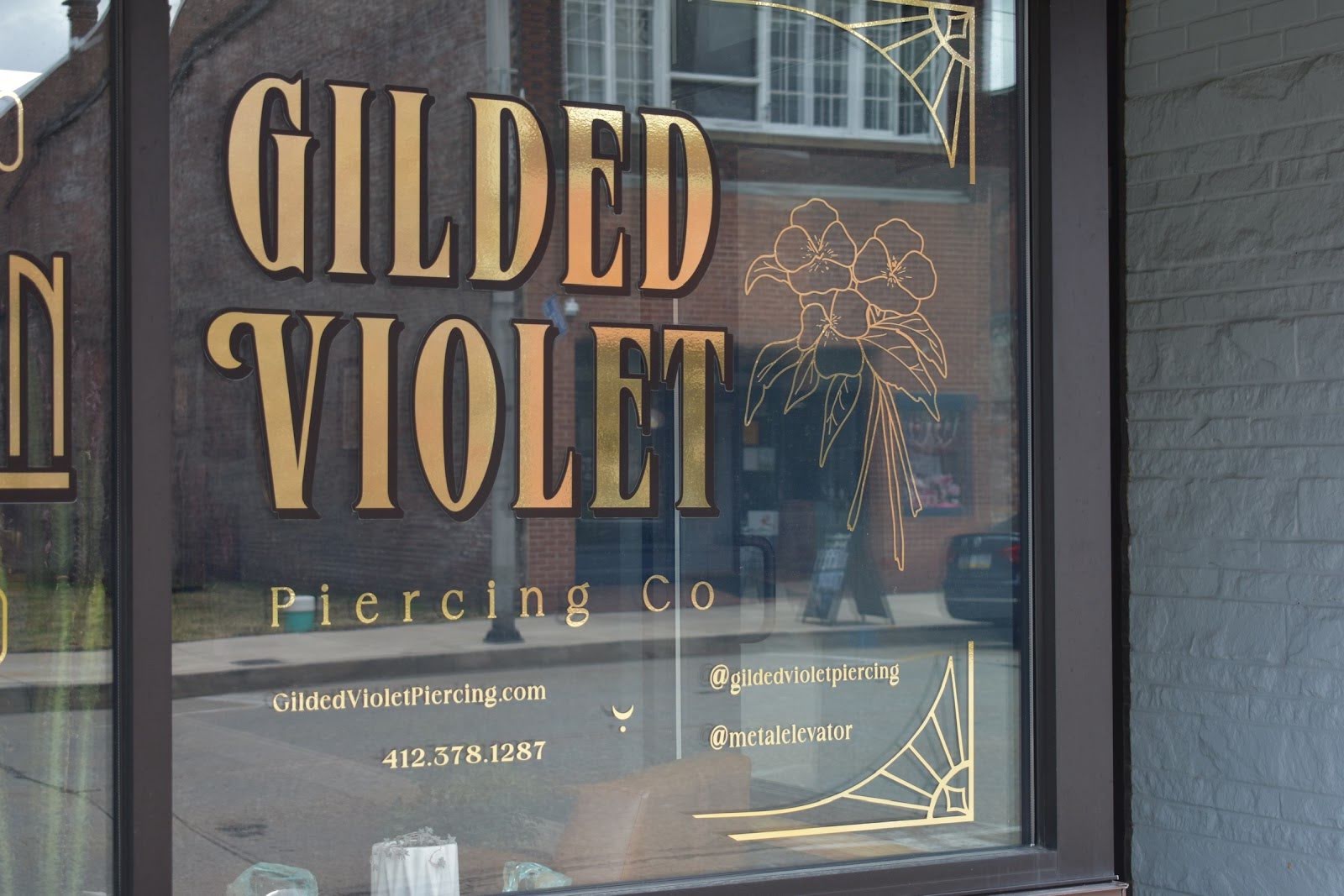 Gilded Violet Piercing, piercing studio in Jeannette, PA