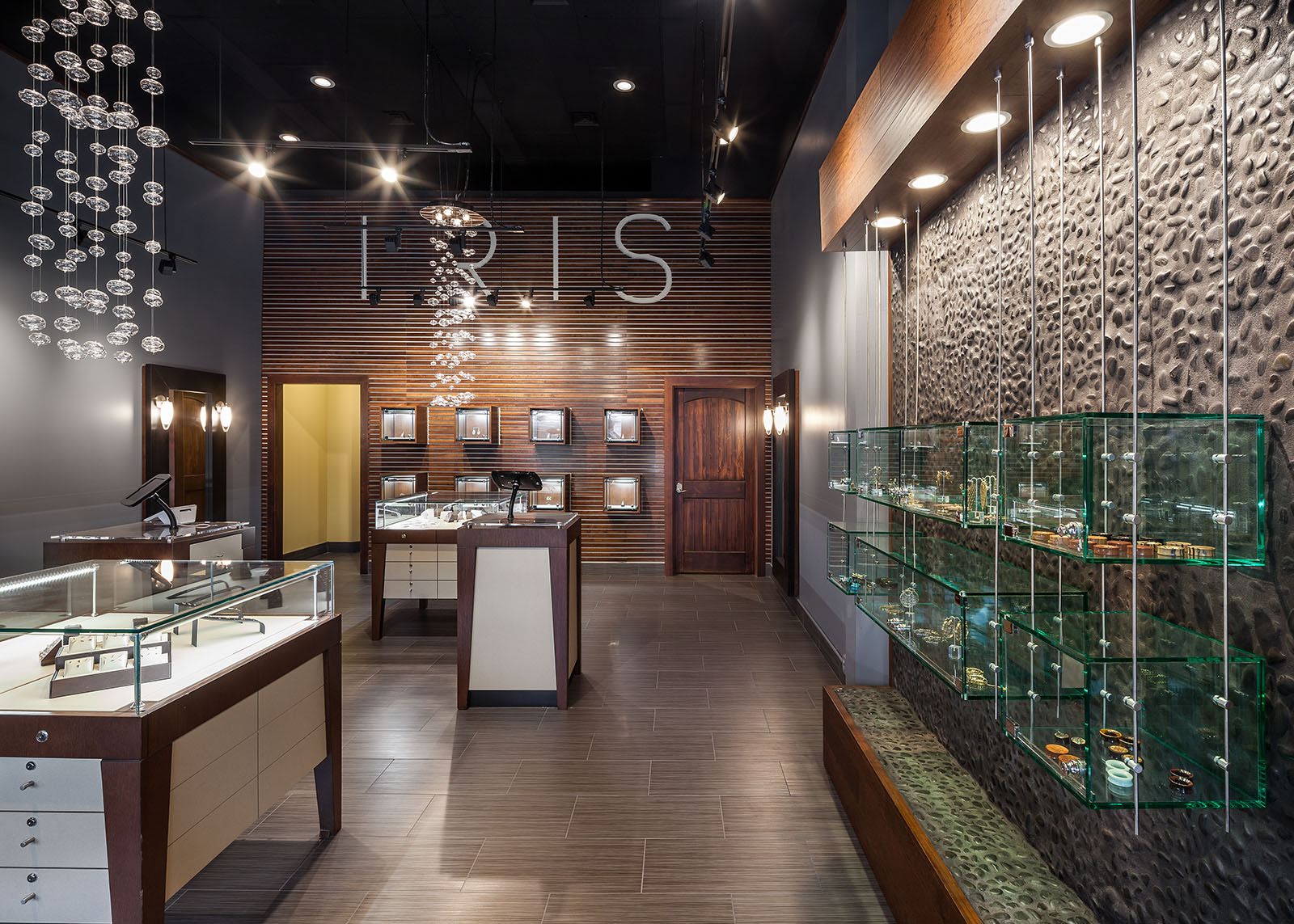 IRIS - a piercing studio, piercing studio in Portland, OR