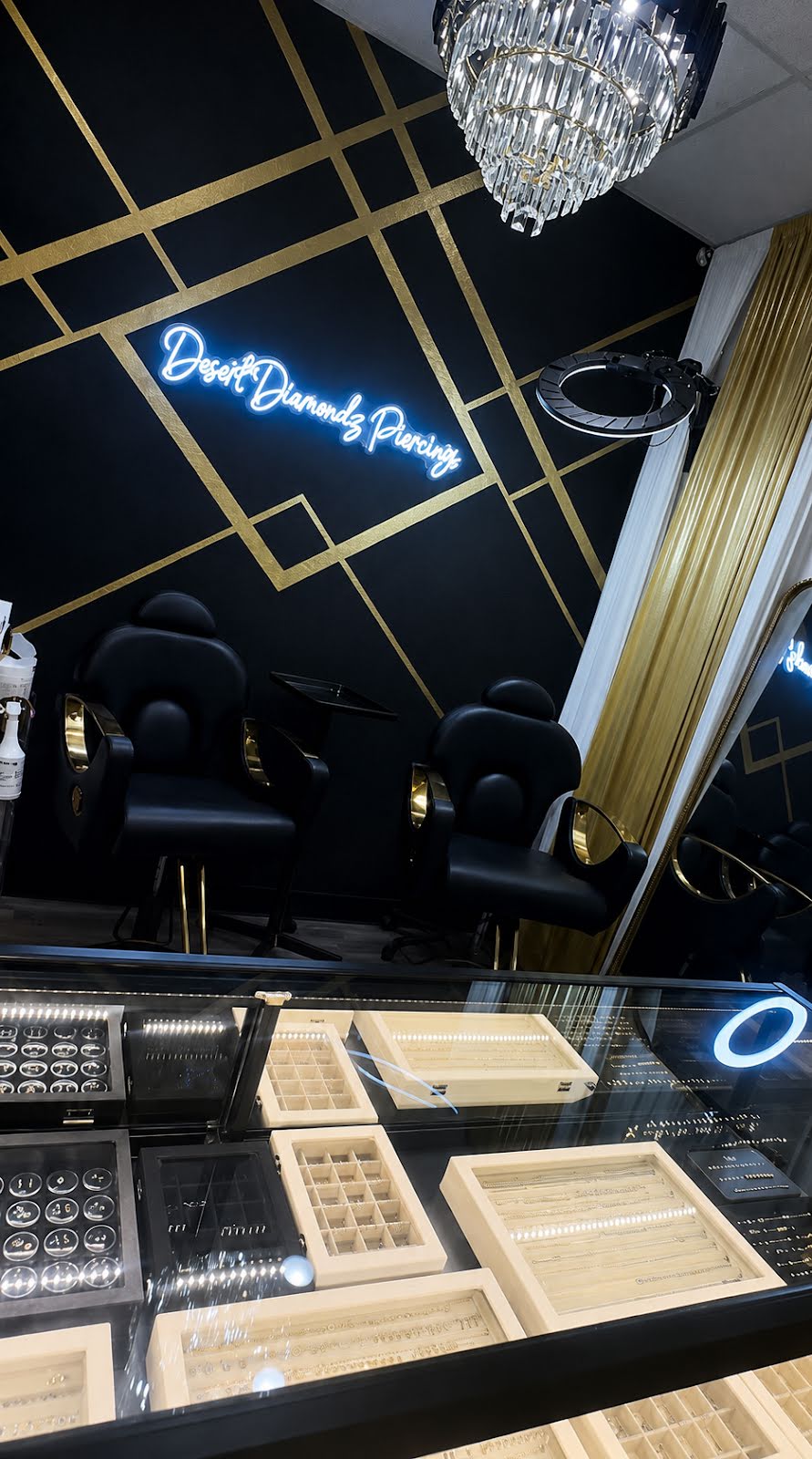 Desert Diamondz Piercing Studio, piercing studio in Goodyear, AZ