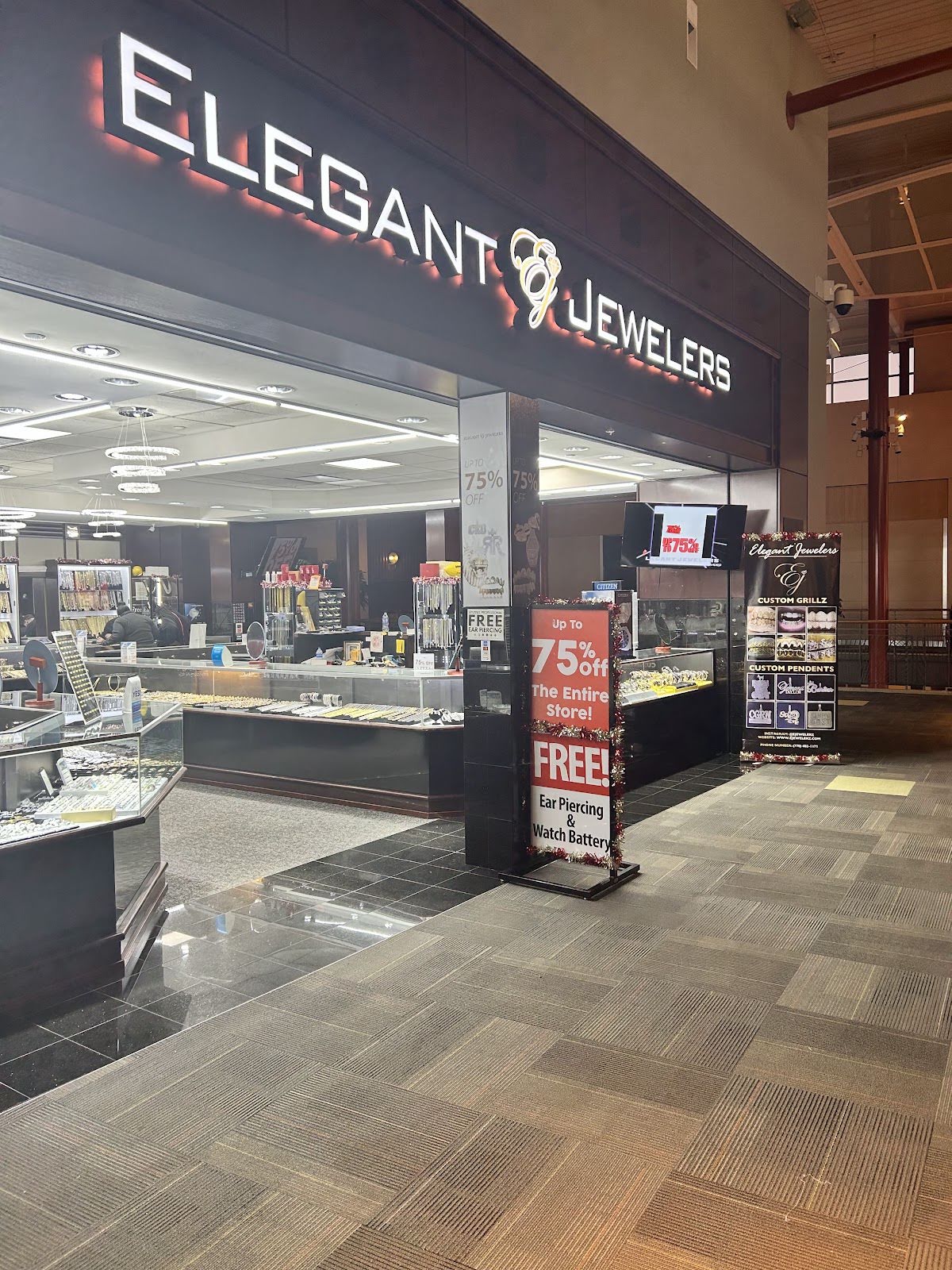 Elegant Jewelers, piercing studio in Stonecrest, GA