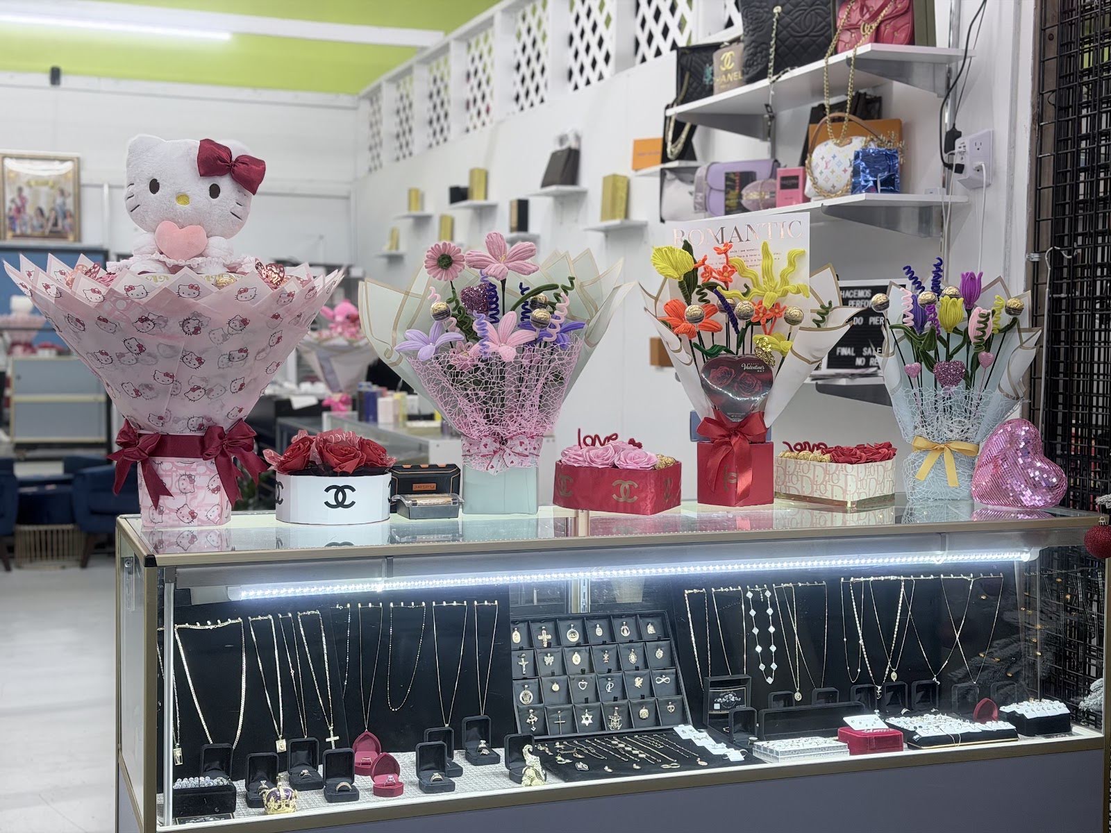Palacios Fine Jewelry LLC., piercing studio in Indianapolis, IN