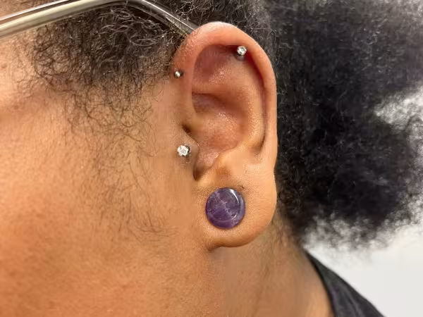 P&eacute;se Noir: Fine Jewelry & Body Piercings., piercing studio in Atlanta, GA