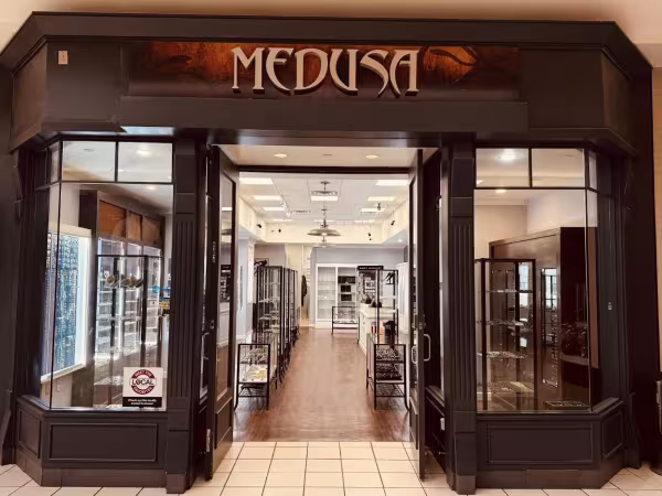 Medusa Body Piercing, piercing studio in Manchester, NH