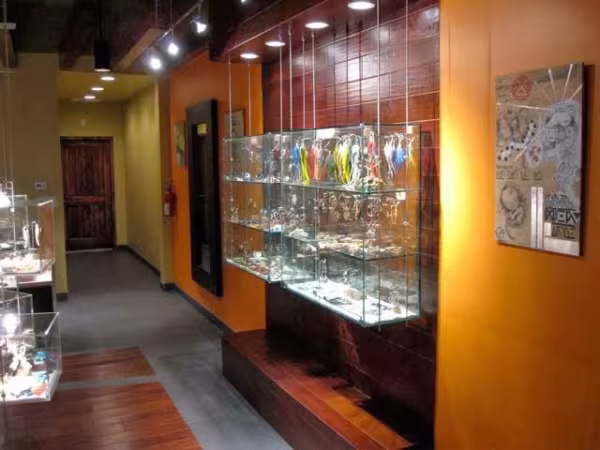 IRIS - a piercing studio, piercing studio in Denver, CO