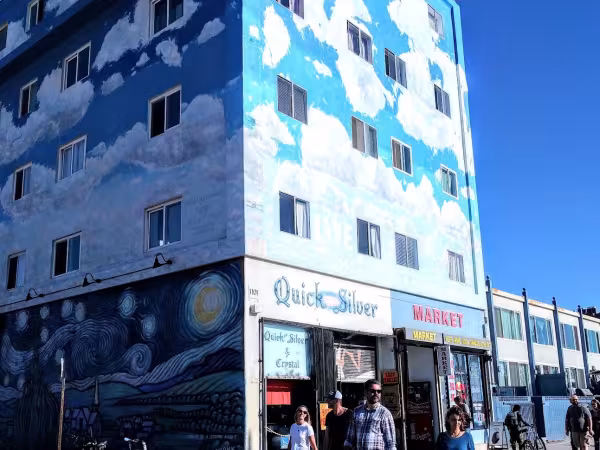 Quick Silver & Crystal Inc, piercing studio in Venice, CA