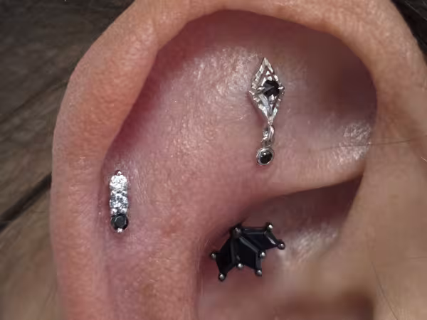 Golden Moon Piercings, piercing studio in Thousand Oaks, CA