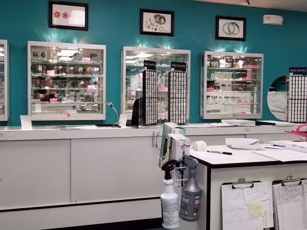 Tommy T's Body Piercing, piercing studio in Huntington Beach, CA