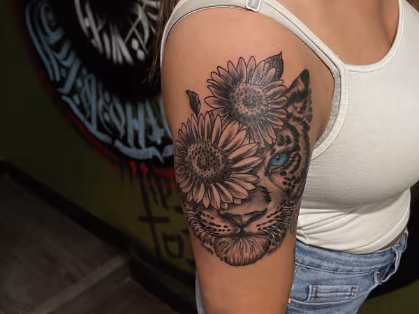 301 Tattoo & Piercing, tattoo shop in Starke, FL