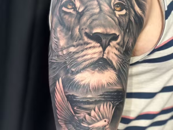 Aces and Eights Tattoo, tattoo shop in Lakewood, WA