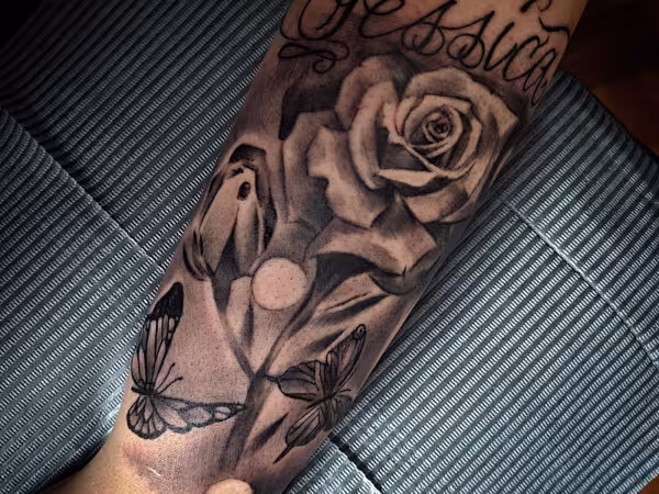 Prisma Ink Tattoos & Piercings, tattoo shop in Corning, CA