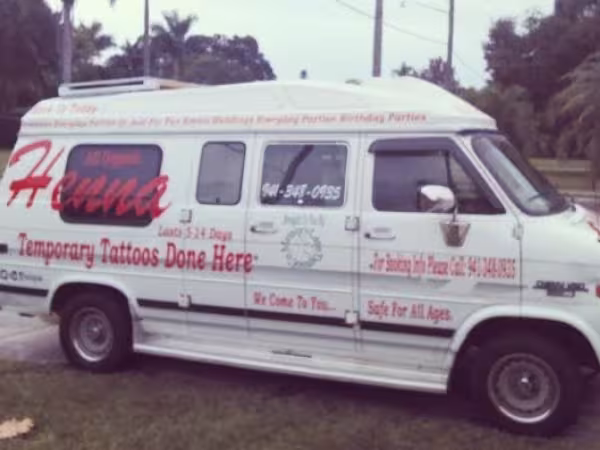 Anna Marie Island Mobile Henna Van, tattoo shop in Bradenton, FL