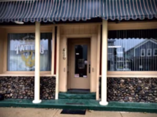 Broken Anchor Tattoo, tattoo shop in Marine City, MI