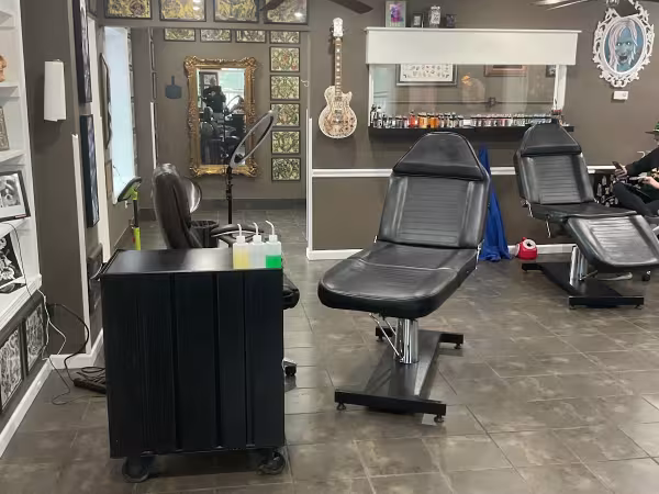 Iron Tide Gallery, tattoo shop in Covington, IN