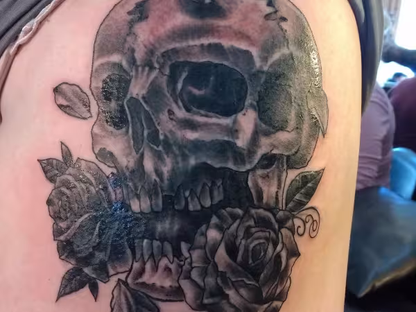 Dave's House of Art Tattoo, tattoo shop in Lakeside, AZ
