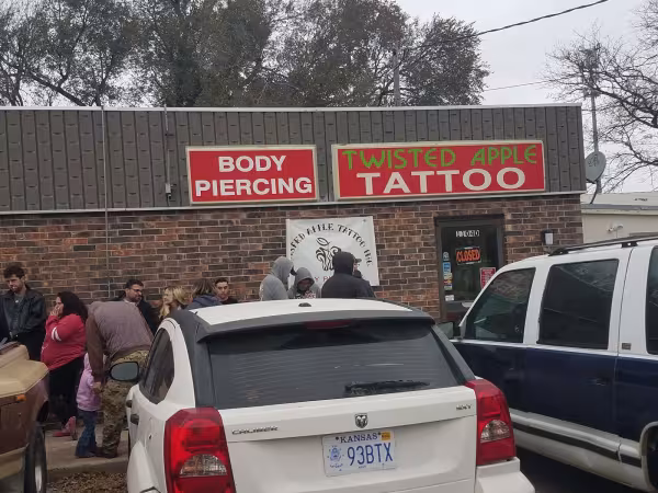 TWISTED APPLE TATTOO INC., tattoo shop in Junction City, KS