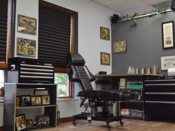 Black Lace Ink, tattoo shop in Gages Lake, IL