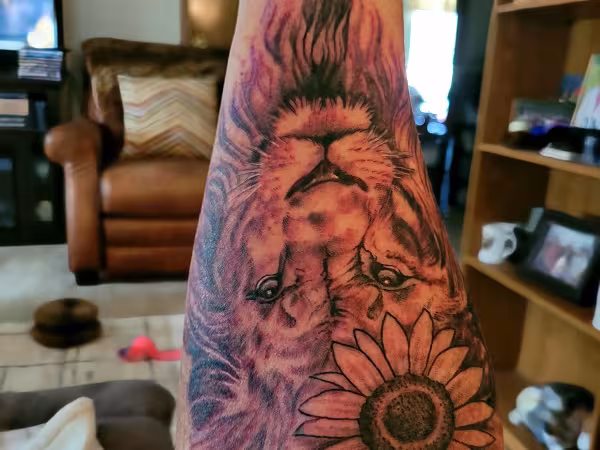 Square Rose Tattoo & Piercing, tattoo shop in Sullivan, IN