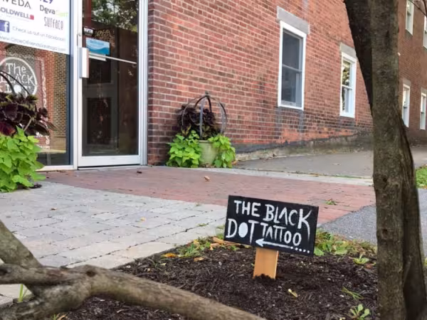 black dot tattoo, tattoo shop in Saratoga Springs, NY