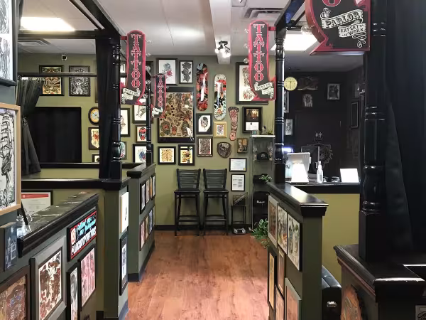 Long Live Tattoo And Gallery LLC, tattoo shop in LaGrange, GA