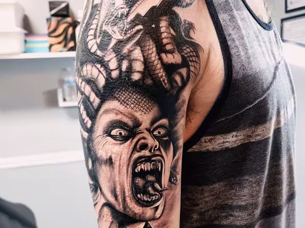 Broken Tarot Tattoo Parlour, tattoo shop in Columbus, GA