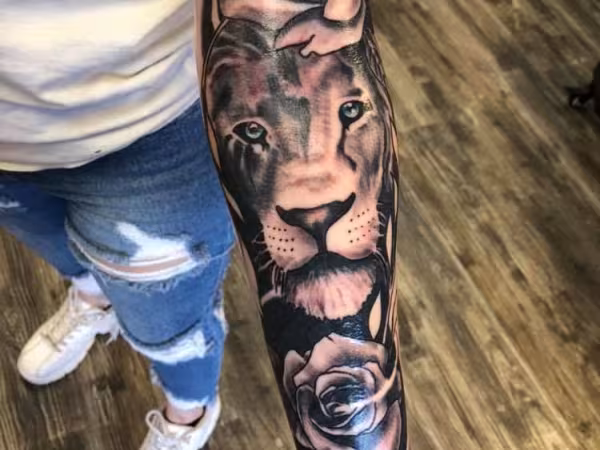 Paladin Tattoo and Piercing, tattoo shop in Springfield, MO