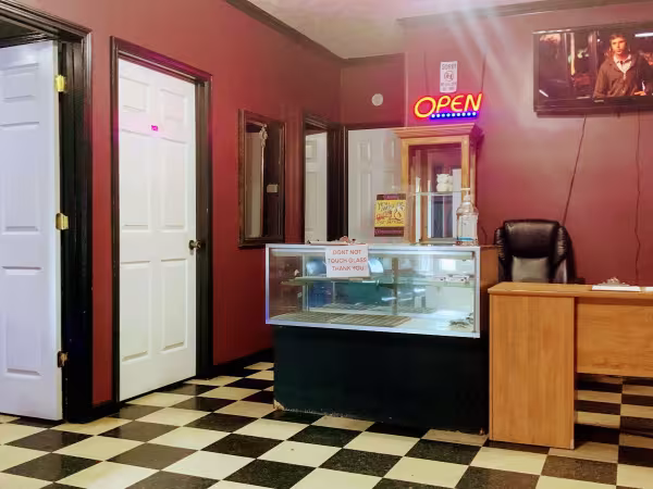 Dark Dimensionz, tattoo shop in Jackson, MS