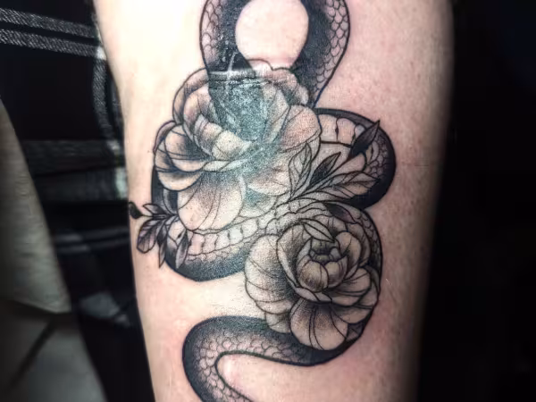 Royal Ink Tattoo Supply Co., tattoo shop in Hazlehurst, GA