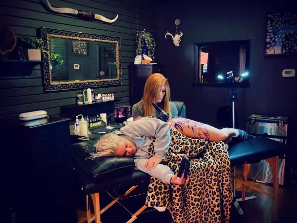 Golden Thread Tattoo Parlor, tattoo shop in Goshen, IN